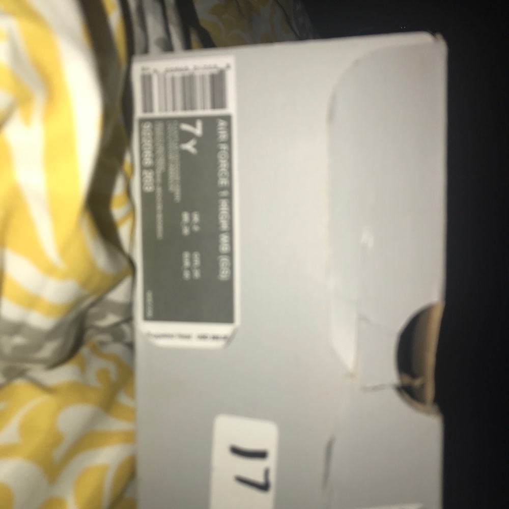 Air Force 1 wheat. - Picture 4 of 4